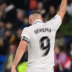 Karim Benzema passes Raúl, chasing Ronaldo for Real Madrid record