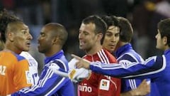 La FEF sólo multa con 602 euros tirar balones