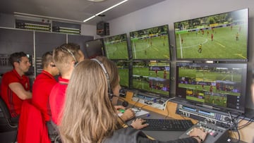 El presidente de la CONMEBOL, Alejandro Domínguez, le dio hoy un guiño a la AFA en apoyo a la implementación del VAR en la Superliga Argentina.