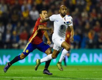 Delph y Thiago Alcántara.