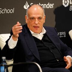 Tebas: “Gil Marín no se refirió a los árbitros, sino al entorno mediático”