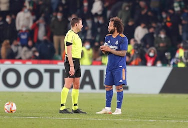 El “eres malísimo” de Pere Milla le apartará del Madrid y el Valencia