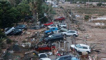 Efectos de la DANA en el municipio de Alfafar, a 30 de octubre de 2024, en Valencia, Comunidad Valenciana (España). La Comunitat Valenciana ha registrado la gota fría "más adversa" del siglo en la región. La Generalitat ha activado el procedimiento de múltiples víctimas por "prevención de lo que pueda venir", después de que el primer balance apunte a 51 víctimas mortales como consecuencia del temporal. En estos momentos, todavía hay personas esperando a ser rescatadas y puntos sin cobertura de telefonía y sin luz.
30 OCTUBRE 2024;DANA;RIADA;ALFAFAR;VALENCIA;LLUVIA;COCHES
Rober Solsona / Europa Press
30/10/2024