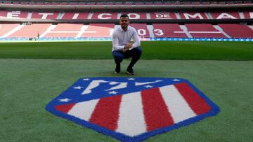 Dos Santos, en el Wanda tras su renovación.