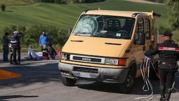 Filottrano (Italy), 22/04/2017.- The site of the road accident that caused the death of Italian cyclist Michele Scarponi in Filottrano, near Ancona, Marche region, Italy, 22 April 2017. Former Giro d'Italia winner has died at the age of 37 after being hit by a truck during a training ride close to his home. (Ciclismo, Italia) EFE/EPA/CRISTIAN BALLARINI