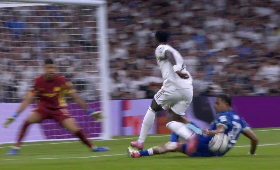 Francia crítica el penalti sobre el Marsella: “Un escándalo”