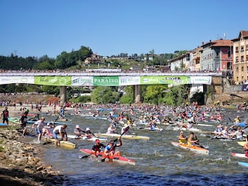 La fiesta de 'Les Piragües' ha cumplido hoy su 85ª edición. Declarada fiesta de Interés Turístico Internacional la comarca asturiana acoge cada año a miles de aficionados a la piragua. 