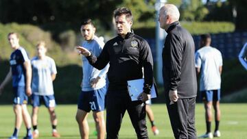 El técnico argentino se mostró confiado en que la solución para los cuatro Jugadores Designados pase por un acuerdo interno y ninguno se tenga que ir