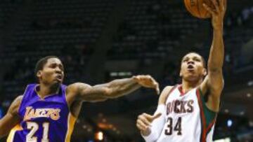 El mejor Antetokounmpo se sale ante los Lakers: 25 puntos