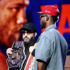 El lazo que une a William Scull, rival de Canelo Álvarez con el fútbol argentino