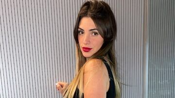 Natural de Rosario, mantiene una consolidada relación con Ángel Correa y juntos han tenido dos hijas que son las protagonistas de la mayor parte de publicaciones que Sabrina hace en Instagram.