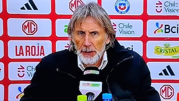 Gareca se sentó en la conferencia de prensa después de su salida y esto dijo