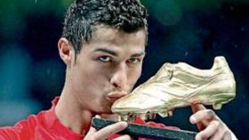 <b>BOTA DE ORO. </b>Cristiano Ronaldo fue el máximo goleador de Europa la temporada pasada.