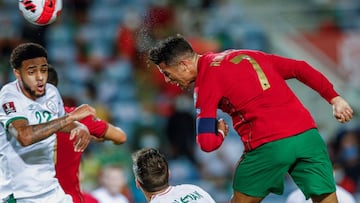 Faro (Portugal), 01/09/2021.- Cristiano Ronaldo (R) of Portugal scores a goal during the FIFA World Cup Qatar 2022 group A qualification soccer match between Portugal and Ireland held at Algarve stadium in Faro, Portugal, 01 September 2021. (Mundial de F&uacute;tbol, Irlanda, Catar) EFE/EPA/ANTONIO COTRIM
 