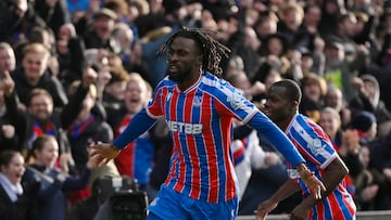 Soccer Football - Premier League - Crystal Palace v Wolverhampton Wanderers - Selhurst Park, London, Britain - February 22, 2026 Crystal Palace's Evann Guessand celebrates scoring their first goal REUTERS/Tony O Brien EDITORIAL USE ONLY. NO USE WITH UNAUTHORIZED AUDIO, VIDEO, DATA, FIXTURE LISTS, CLUB/LEAGUE LOGOS OR 'LIVE' SERVICES. ONLINE IN-MATCH USE LIMITED TO 120 IMAGES, NO VIDEO EMULATION. NO USE IN BETTING, GAMES OR SINGLE CLUB/LEAGUE/PLAYER PUBLICATIONS. PLEASE CONTACT YOUR ACCOUNT REPRESENTATIVE FOR FURTHER DETAILS..