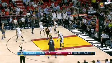 Oda a la canasta en el triunfo Magic: partido con 236 puntos