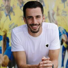 Santana firma hasta 2021 y Moi Gómez negocia con el Huesca