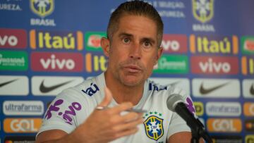 El exlateral del Barcelona Sylvinho, con la selección brasileña.