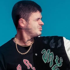 El trapero Cecilio G se vuelve viral por publicar una imagen sin mascarilla en un vagón de metro