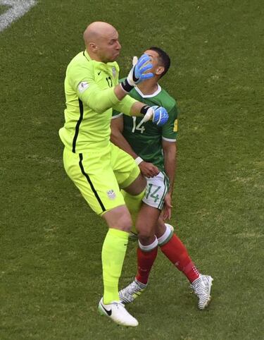 Mexico struggle to get past USA wall in quest for Russia