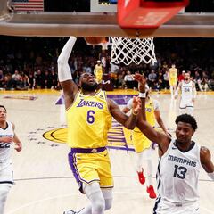 LeBron James iguala el récord de Derek Fisher