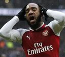Lacazette pasa por el quirófano y estará seis semanas de baja