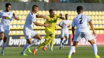 Gerard se estrena con gol en la vuelta al fútbol de Santi Cazorla
