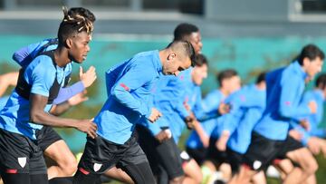 Los leones entrenando en Lezama.