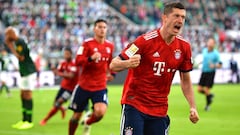 Hummels lauds 'outstanding' Lewandowski