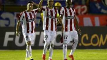 Michael Santos celebra un gol. 