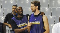 Kobe Bryant y Pau Gasol, durante un entrenamiento en la etapa que pasaron juntos en Los Angeles Lakers.