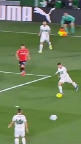 Cepeda debuta como titular en España y en dos minutos hace esto: ¡era golazo del chileno!