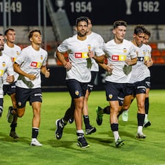 Corberán recupera a Cömert