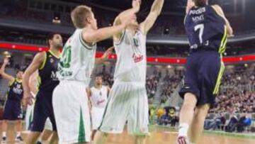 <b>CON VELOCIDAD. </b>Pocius anota bajo canasta tras un gran pase de Sergio Rodríguez, que no aparece en la imagen.