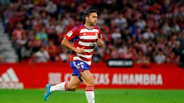 02/10/22 PARTIDO SEGUNDA DIVISION
GRANADA CF - SD HUESCA
En la imagen Molina (Granada CF)