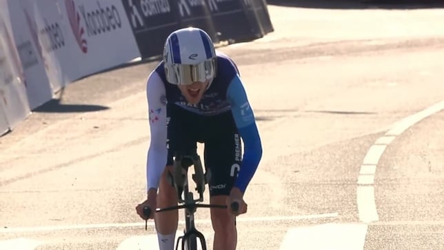 Derek Gee hace buenos los pronósticos en la crono y manda en O Gran Camiño