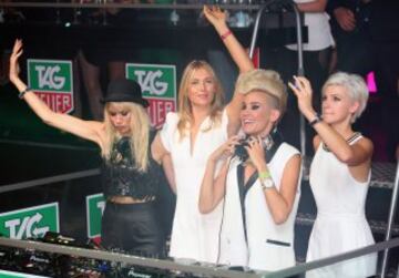 Maria Sharapova con Miriam Nervo y Olivia Nervo de NERVO en la fiesta TAG Heuer en Ms Collins en Melbourne, Australia.