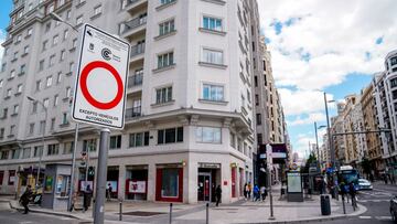 La nueva señal de la DGT para las ZBE: ¿qué significa, para qué sirve y cuáles son las multas?