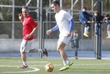 Casquero. Partido solidario a favor de Fundela (Fundación Española para el Fomento de la Esclerosis Lateral Amiotrófica) jugado en el Liceo Europeo entre amigos de Kiko y amigos de Matallanas 