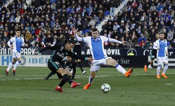 Lucas Vázquez makes it 1-1.