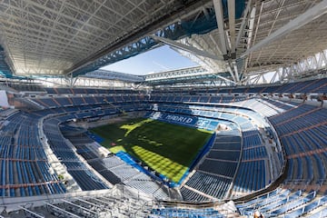 Las obras de remodelación del estadio del club madrileño siguen avanzando sin pausa. Esta vez el club nos ha querido enseñar en que situación se encuentra la cubierta del estadio.