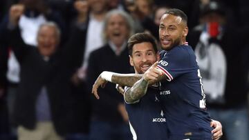Messi se estrena en una noche mágica en París.