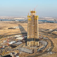 Arabia Saudí planea una megaconstrucción sin precedentes: un rascacielos de 2 km de altura llevará hoteles en medio de las nubes