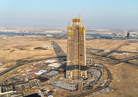 Arabia Saudí planea una megaconstrucción sin precedentes: un rascacielos de 2 km de altura llevará hoteles en medio de las nubes