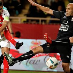 Falcao y Lacazzete en el top 3 de los delanteros más efectivos