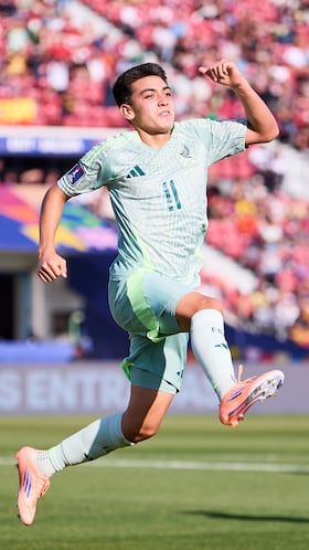 Gilberto Mora celebrates his goal 0-1 of Mexico during FIFA U-20 Mens World Cup Chile 2025 match between Spain and Mexico (Mexican National team) as part Group-C at Estadio Nacional Julio Martinez Pradanos, on October 01, 2025 in Santiago, Chile.