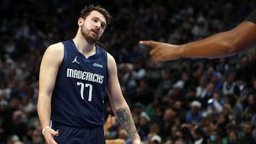 DALLAS, TEXAS - FEBRUARY 12: Luka Doncic #77 of the Dallas Mavericks reacts to a foul call during a game against the Los Angeles Clippers at American Airlines Center on February 12, 2022 in Dallas, Texas. NOTE TO USER: User expressly acknowledges and agrees that, by downloading and or using this photograph, User is consenting to the terms and conditions of the Getty Images License Agreement.   Richard Rodriguez/Getty Images/AFP
 == FOR NEWSPAPERS, INTERNET, TELCOS &amp; TELEVISION USE ONLY ==