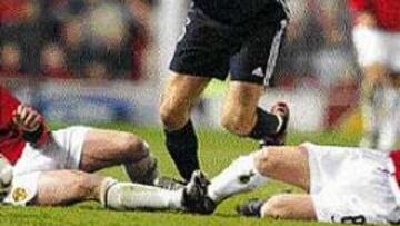 <B>SIEMPRE CRACK EN LAS GRANDES OCASIONES</B>. La calidad de Zidane siempre sale a relucir en las grandes ocasiones, como en la eliminatoria ante el Manchester.