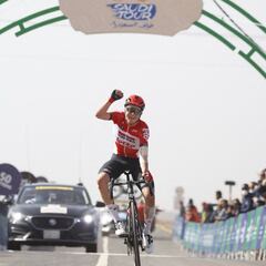 Exhibición de Van Gils en Arabia para lograr su primera victoria