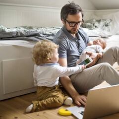 Permiso de paternidad en 2021: quién paga la baja, cuántas semanas son y cómo se reparten